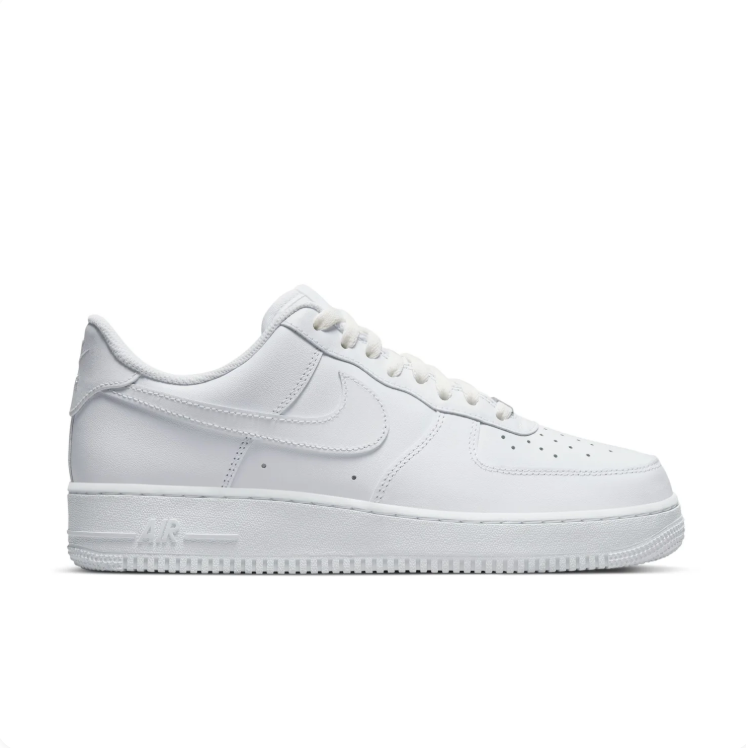 Nike Air Force 1 '07 Triple White Sneakers