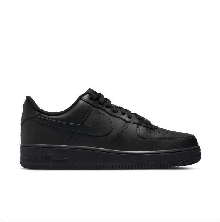 Nike Air Force 1 '07 Triple Black Sneakers