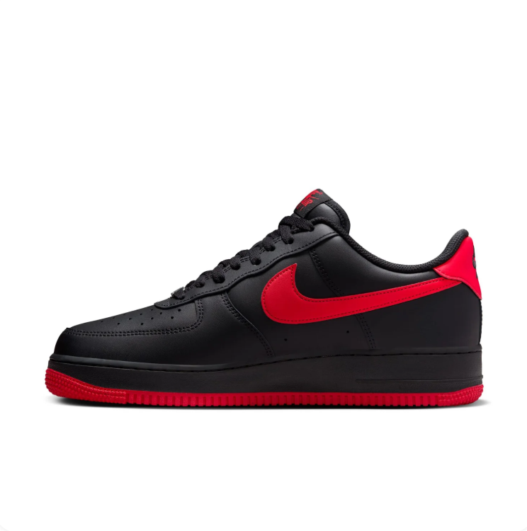 Nike Air Force 1 '07 Black & Red Sneakers