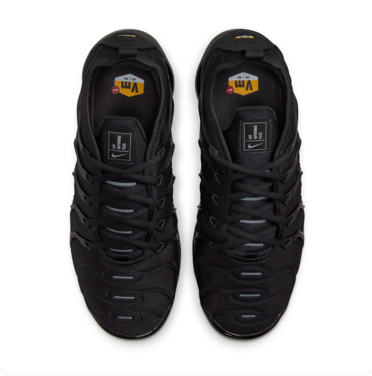 Nike Air VaporMax Plus Triple Black Sneakers