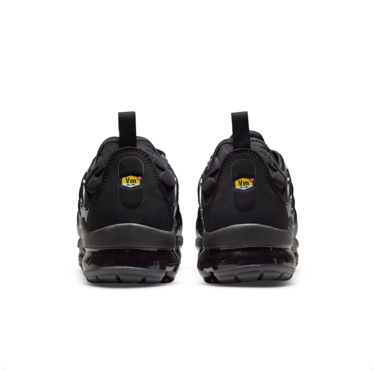 Nike Air VaporMax Plus Triple Black Sneakers