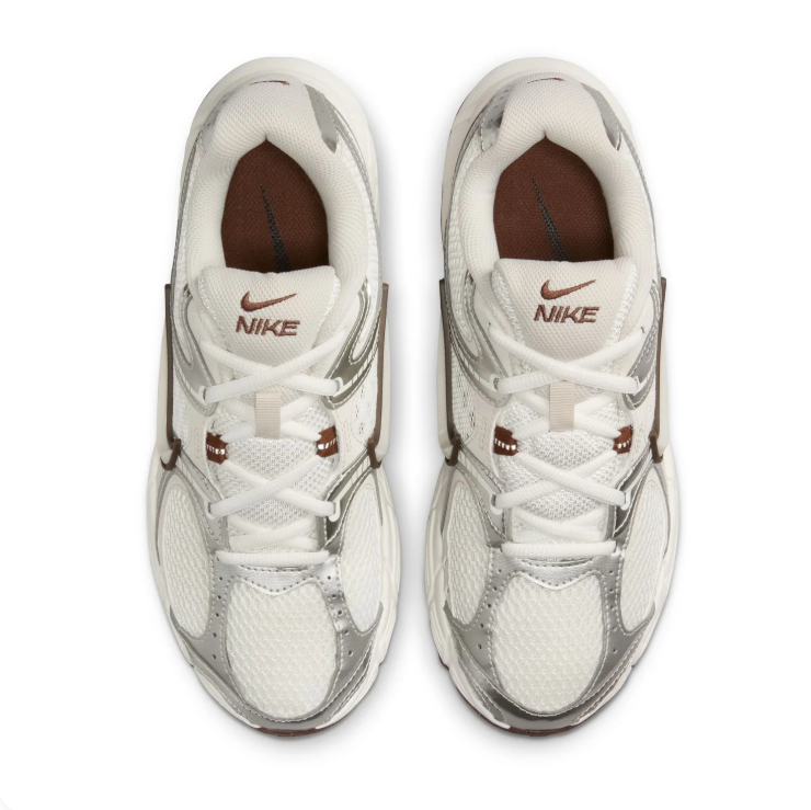 Nike Initiator Sail Silver & Brown Gum Retro Running Sneakers