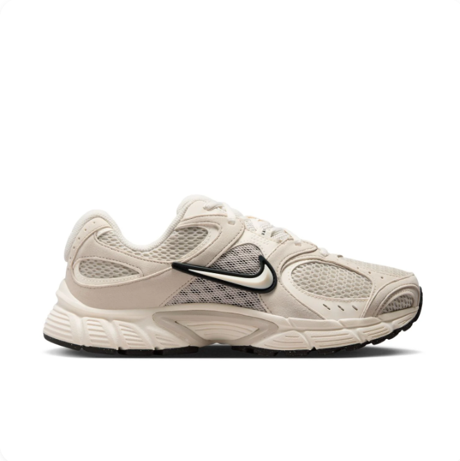 Nike Initiator Phantom Cream & Black Retro Running Sneakers